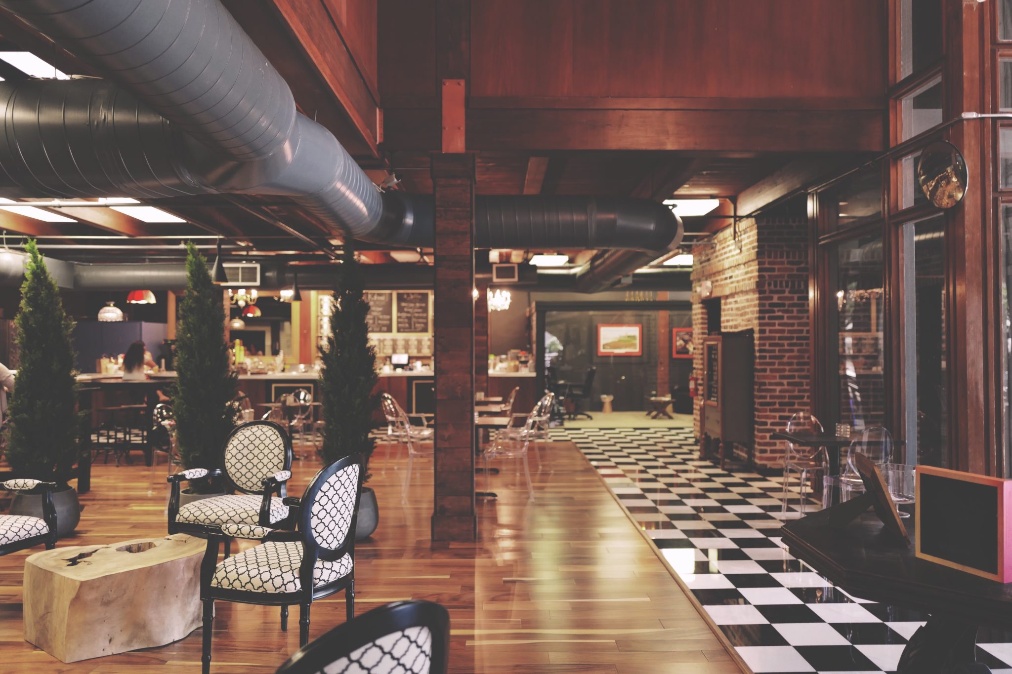 Insights Blog 7 Stylish cafe with modern decor