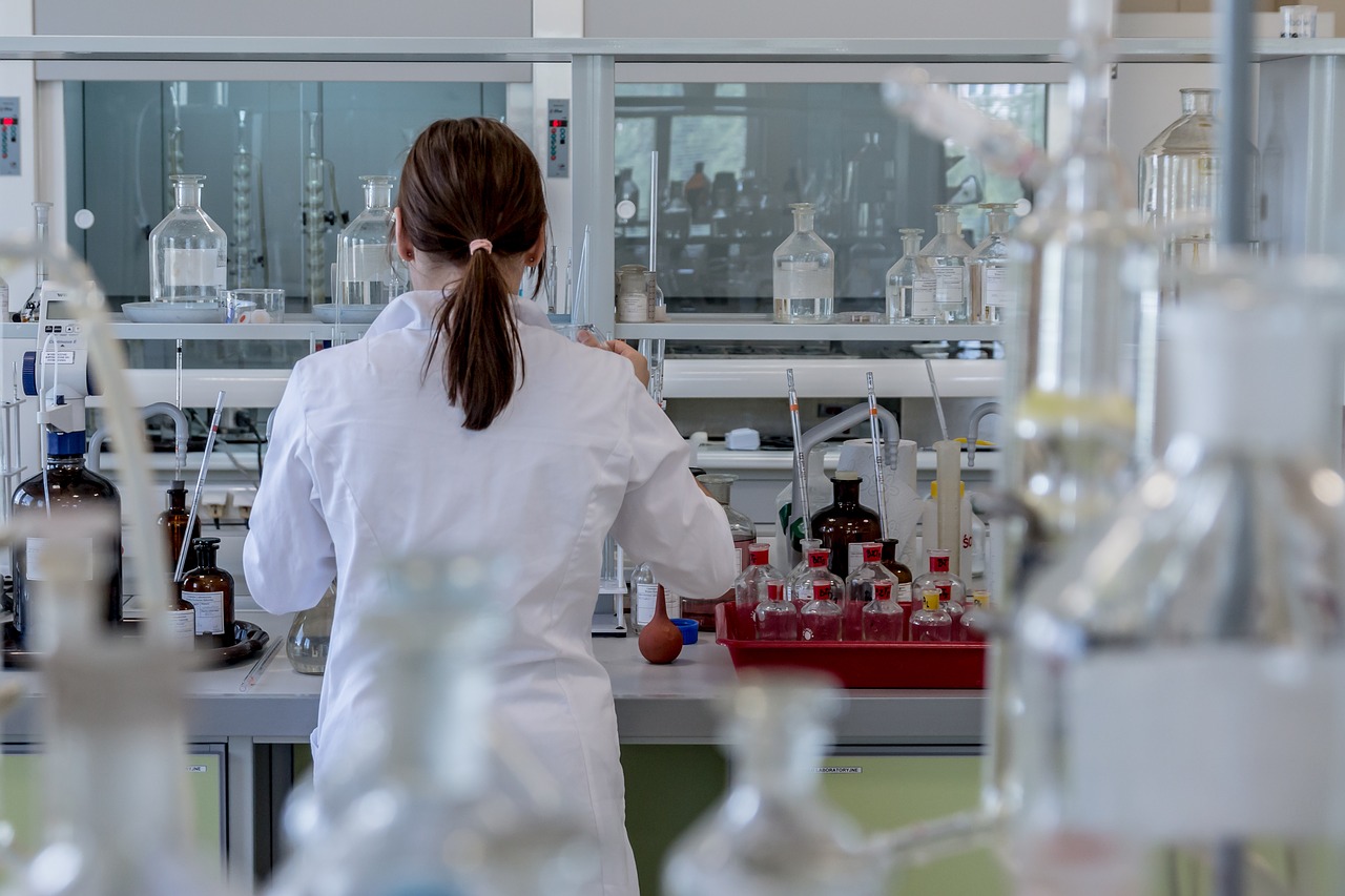 Insights Blog 6 Scientist working in a laboratory