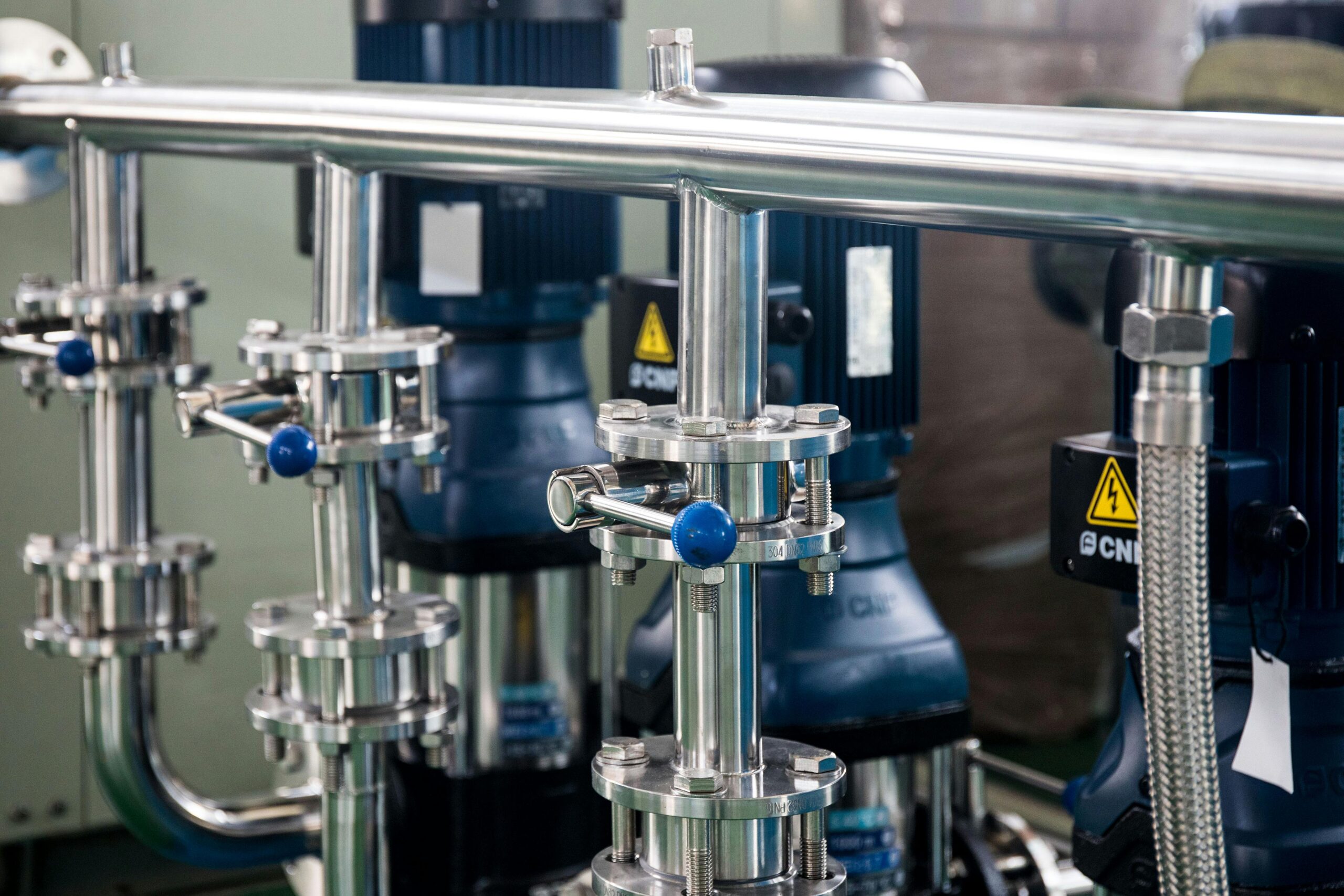 Insights Blog 4 Industrial automatic fogging system control equipment featuring stainless steel piping, automated valves, pumps, and integrated control components used for precision humidity management in manufacturing and industrial facilities.